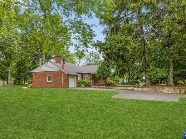 187 Saddle River Rd, Saddle Brook, NJ 07663