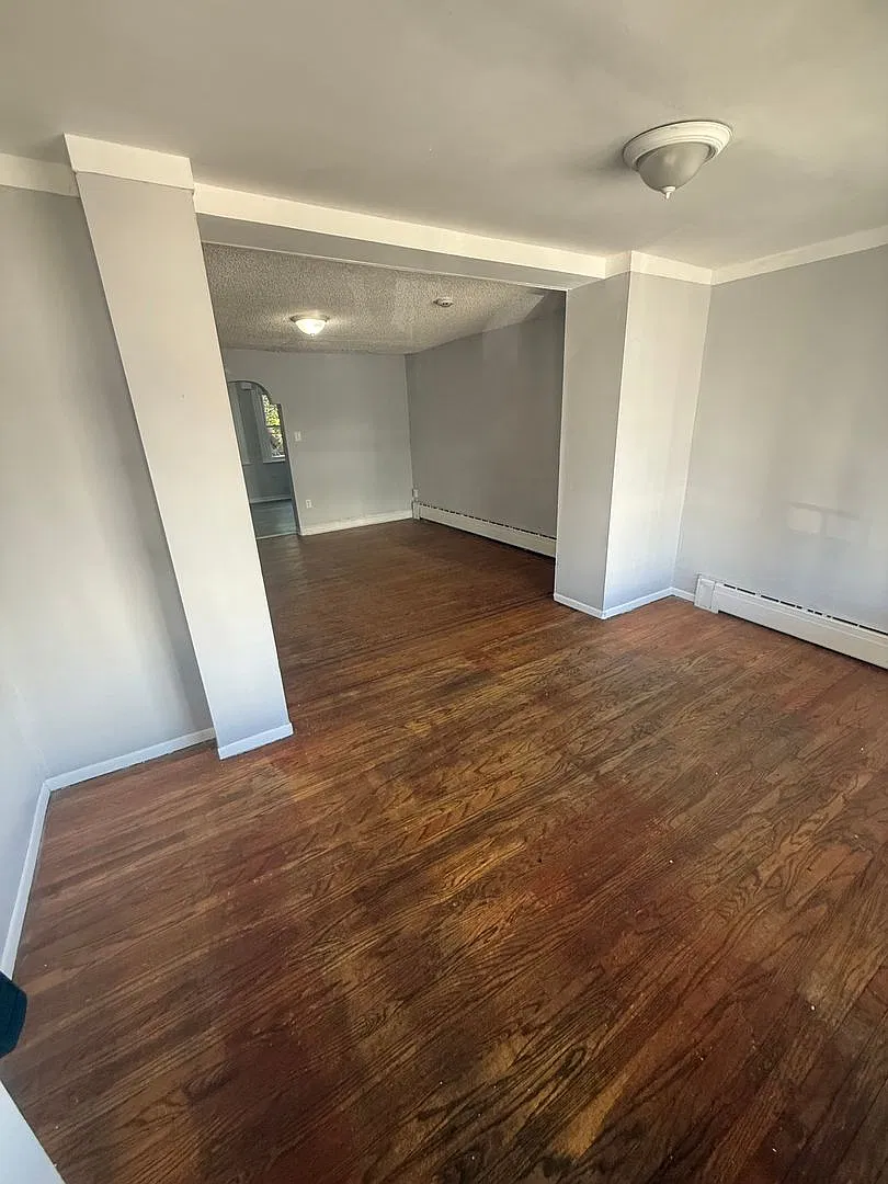3 bedroom renovated property section 8 approved — Photo 2
