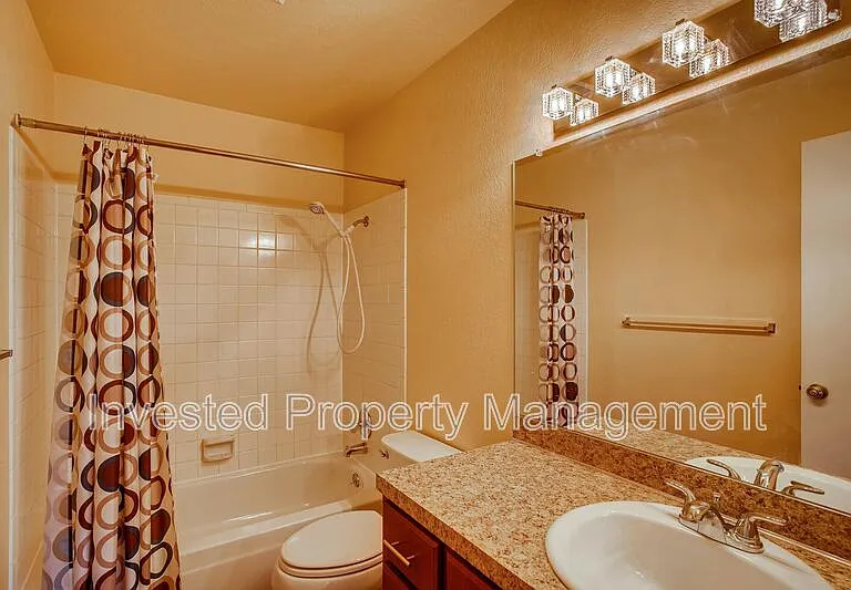 979 S Miller St #302 — Photo 9