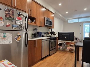 208 Kingsland Ave #2B, Brooklyn, NY 11222