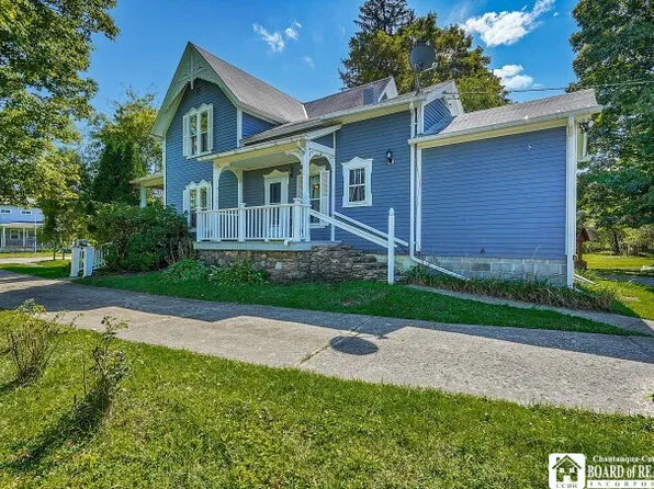 40 Pennsylvania Ave, Friendship, NY 14739