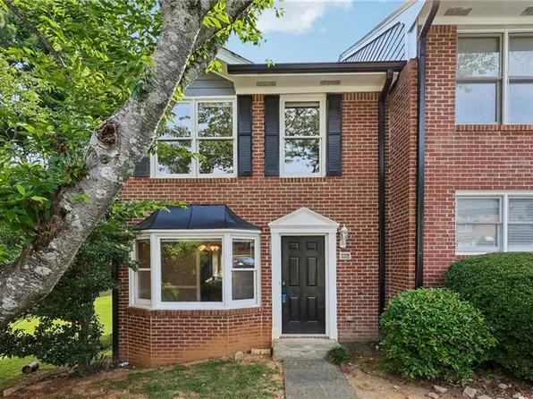 401 Autumn Leaf Way, Norcross, GA 30093