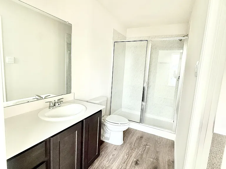 320 Cedar Ct — Photo 9