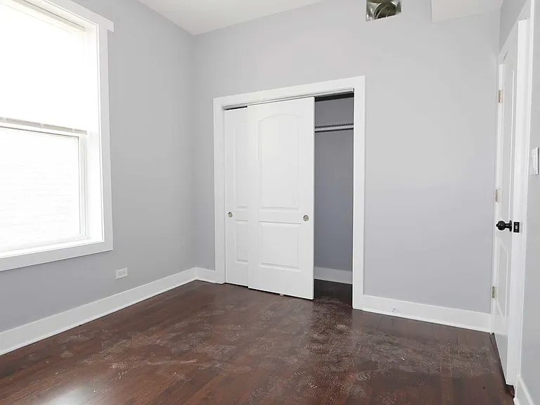 2858 S Saint Louis Ave #3 — Photo 4
