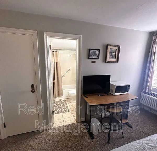 123 N Broad St #405 — Photo 6
