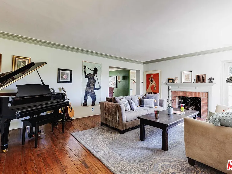 3024 Angus St — Photo 5