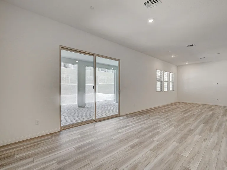 599 Clover Bar Ln — Photo 7