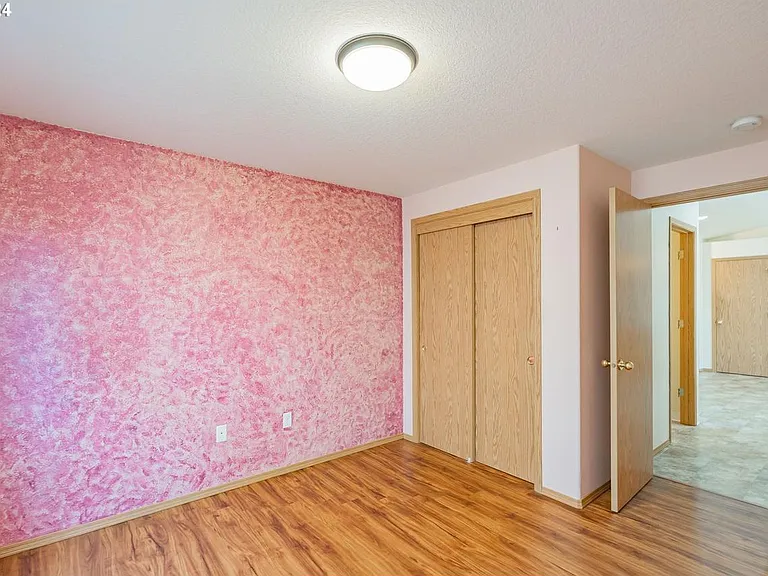 3709 NE 84th St — Photo 24