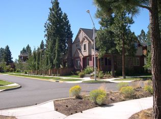 2601 NW Crossing Dr, Bend, OR 97701