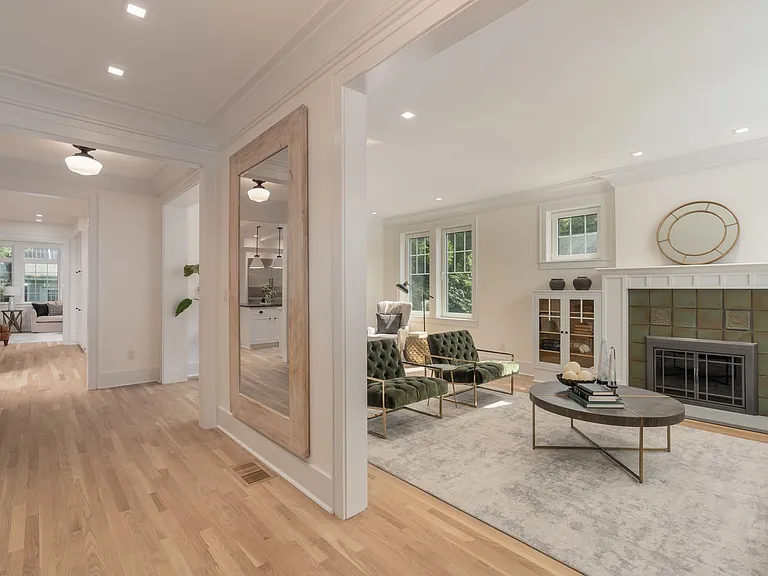 3903 Legation St NW — Photo 6