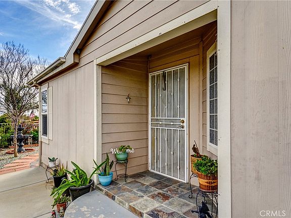 4th image of 802 Roadrunner Way