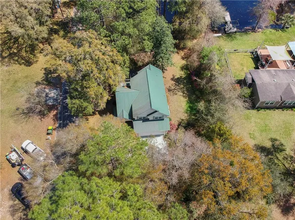 1010 Bond Rd SE, Darien, GA 31305