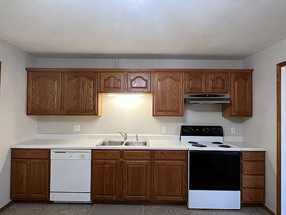 3rd image of 309 N Olive St