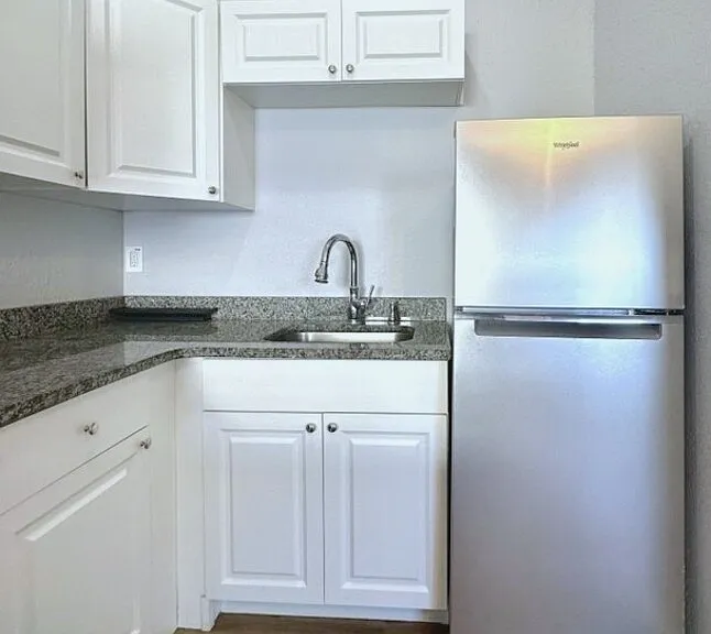 14125 Palm St #4 — Photo 12