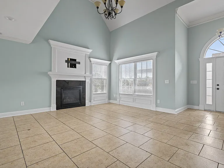 1601 Pickford Ln — Photo 26