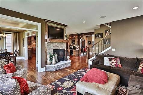 9853TrailsEndRd_viewer_10001