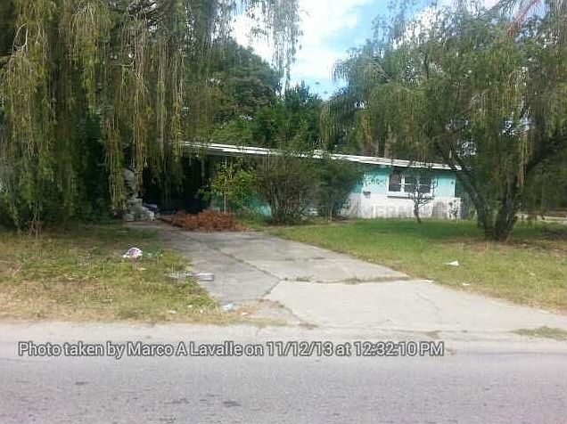 1st image of 1422 E 109th Ave