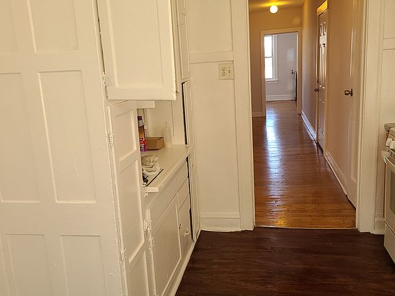 3rd image of 537 W 111th St #2WEST