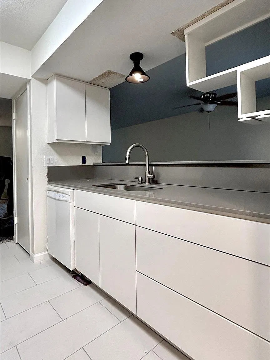 2 bed, 1.5 bath, 1144 sqft, $1,950 — Photo 4