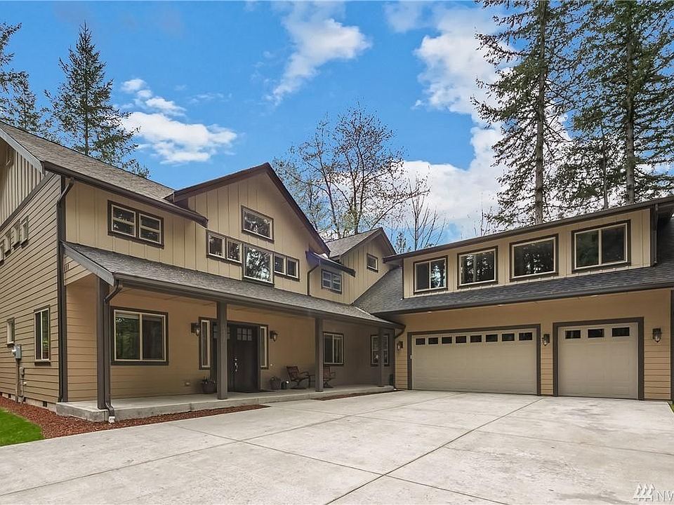 1st image of 1435 SE Cedar Falls Way