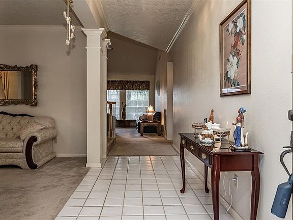 5th image of 12326 Lusterleaf Dr