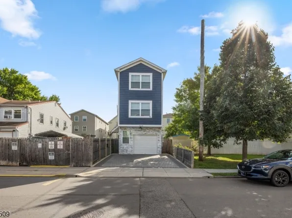 1034 William St #B, Elizabeth, NJ 07201