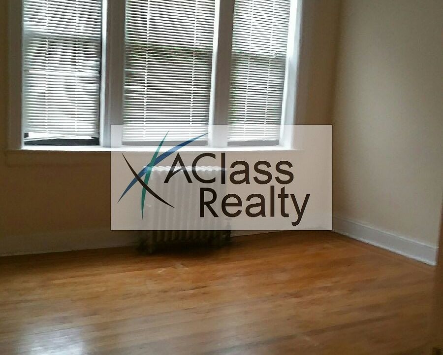 1st image of 2262 35th St APT 1R