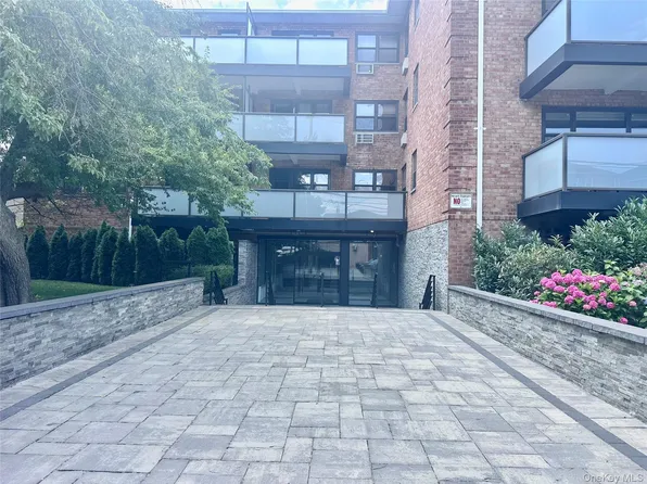 315 Atlantic Avenue #1A, East Rockaway, NY 11518