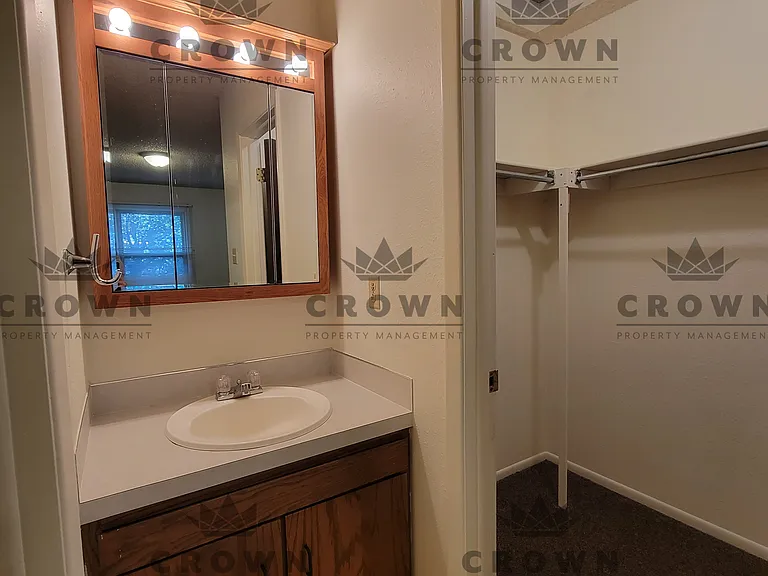 1502 Trent Ct #11 — Photo 7