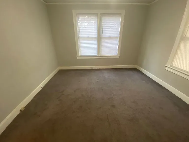 424 S Holly St — Photo 13