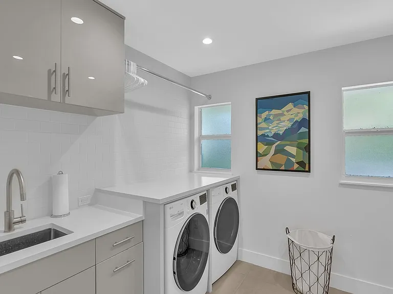 3902 Sabal Palm Dr — Photo 24