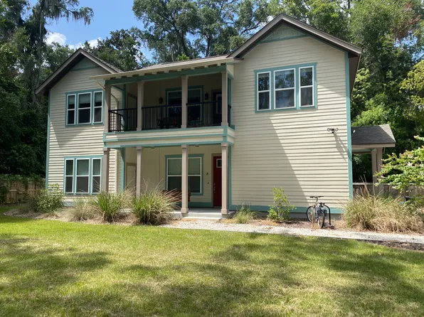 306 SE 9th St #B, Gainesville, FL 32601