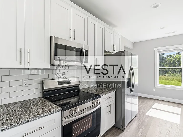 113 Stone Dr #105 — Photo 11