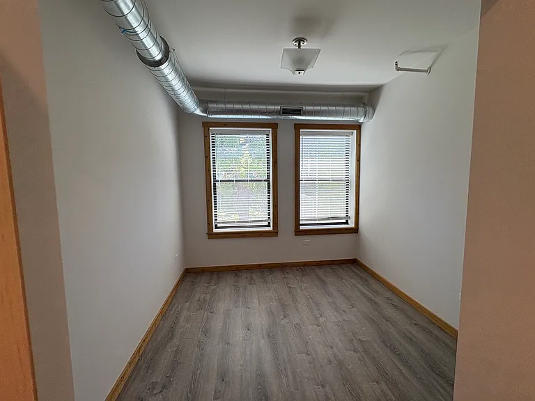 4601 S Ellis Ave #204 — Photo 13
