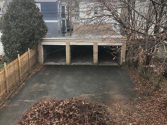 5th image of 116 Brookwood St APT 2