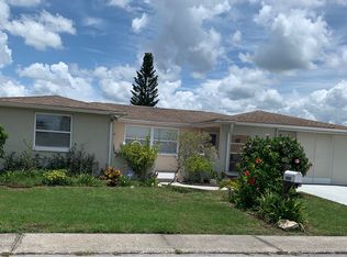9808 Lakeside Ln, Port Richey, FL 34668