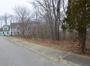 7 Arcadia Rd, West Warwick, RI 02893