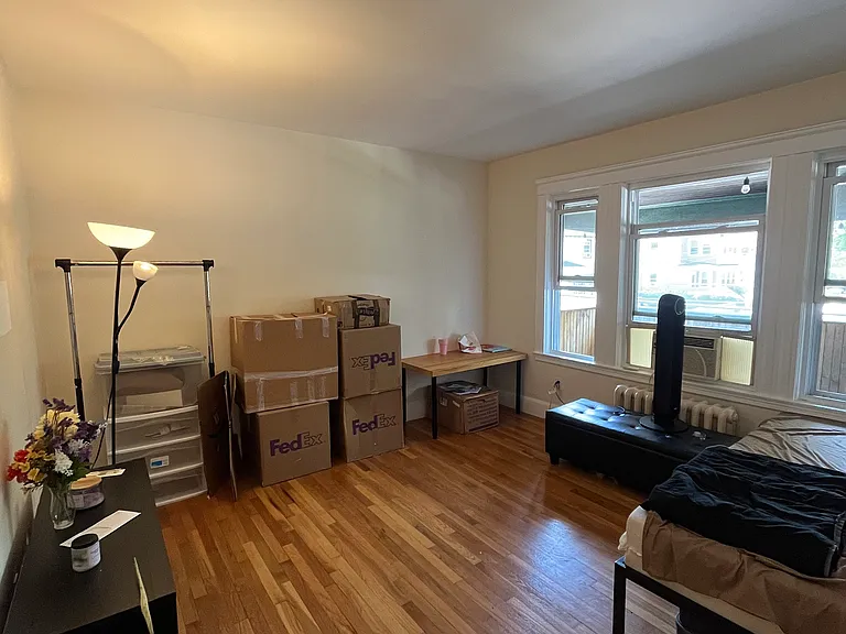 30 Elmira St #1 — Photo 9