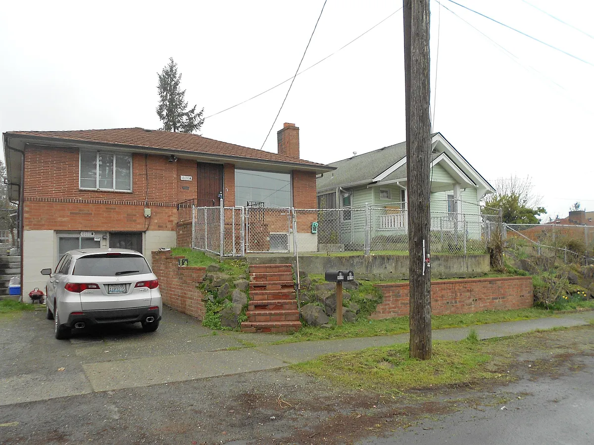 Building Photo - 4610 S Holden St #B