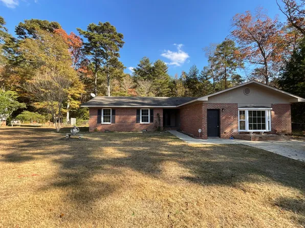 233 Gill Dr, Ozark, AL 36360