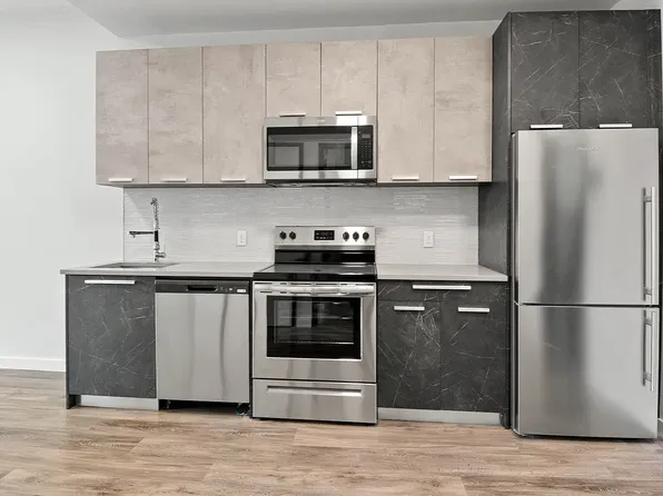 2733 East 12th Street 6I image 3 of 10