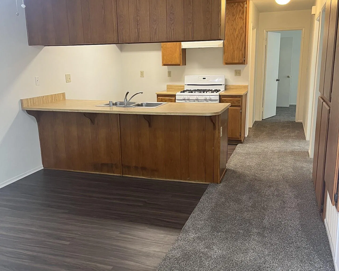 8711 La Salle St — Photo 4