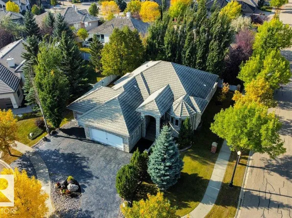 62 Kingsford Cres, Saint Albert, AB T8N 7J2