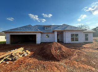 114 Crestview Cir, Columbus, MS 39702