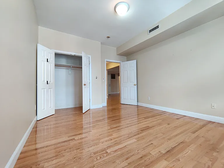 49 Saint Marys St #3 — Photo 13