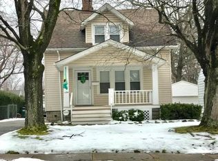 1124 Sunset Rd, Mayfield Heights, OH 44124