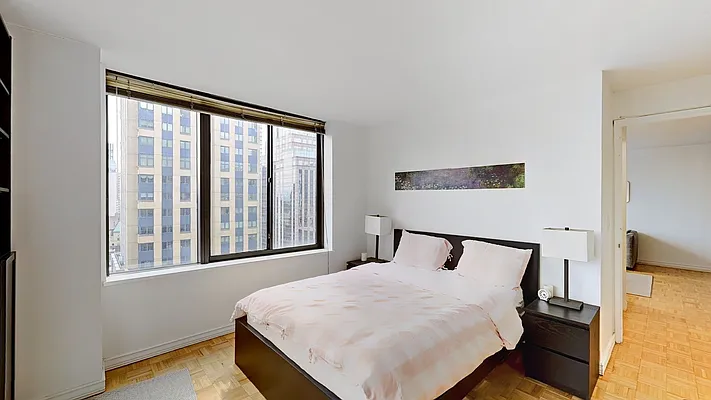 Rented by Compass | media 20