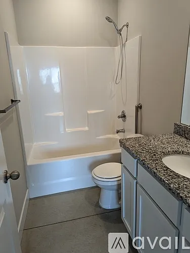 3 bed, 1200 sqft, $1,445 — Photo 4