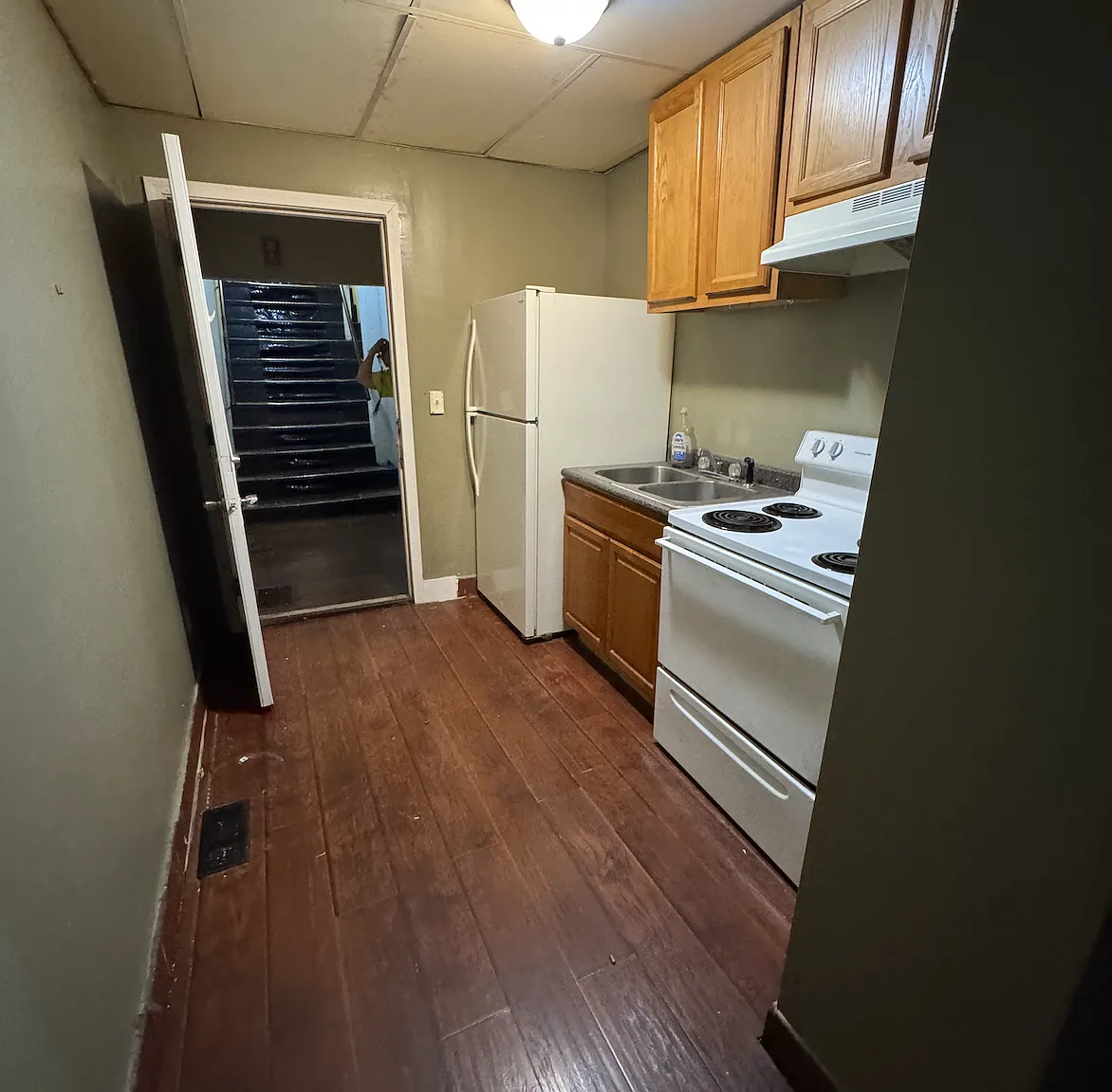 1 bed, 900 sqft, $800 — Photo 3