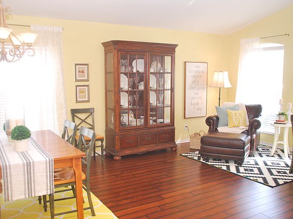 4th image of 2629 Brookville Dr
